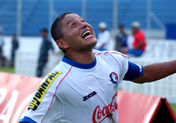 Primeros tres puntos para Olimpia Primer resultado del torneo de apertura 2008